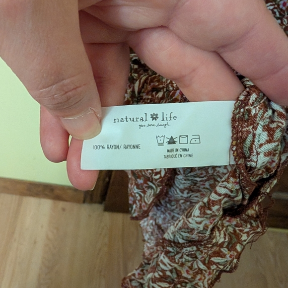NWT Natural Life Floral Ruffle Sleeve Top - Picture 4 of 6